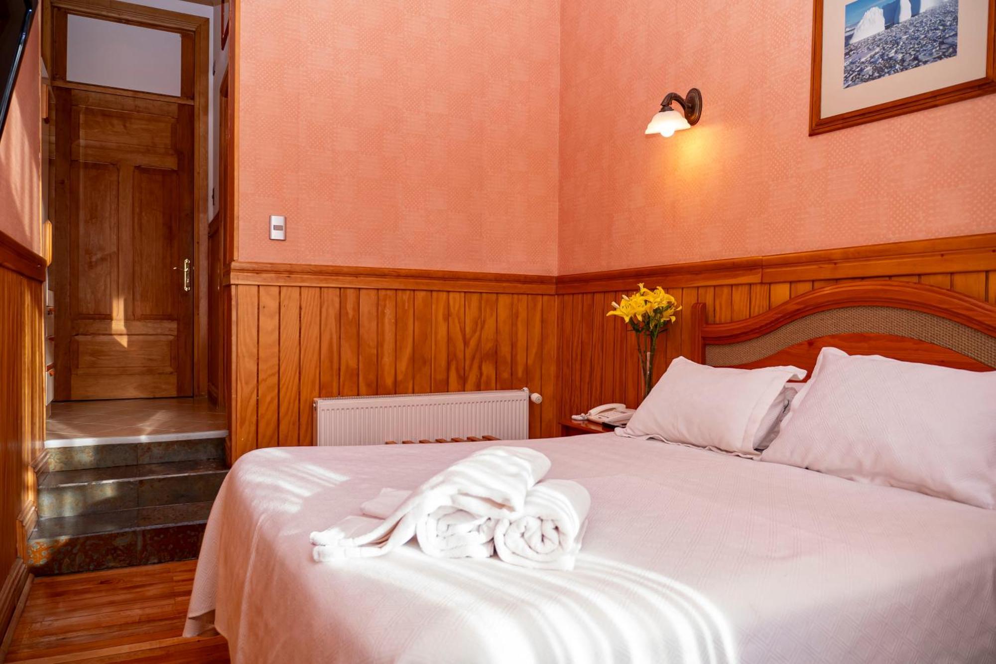 Hotel Plaza Punta Arenas Esterno foto