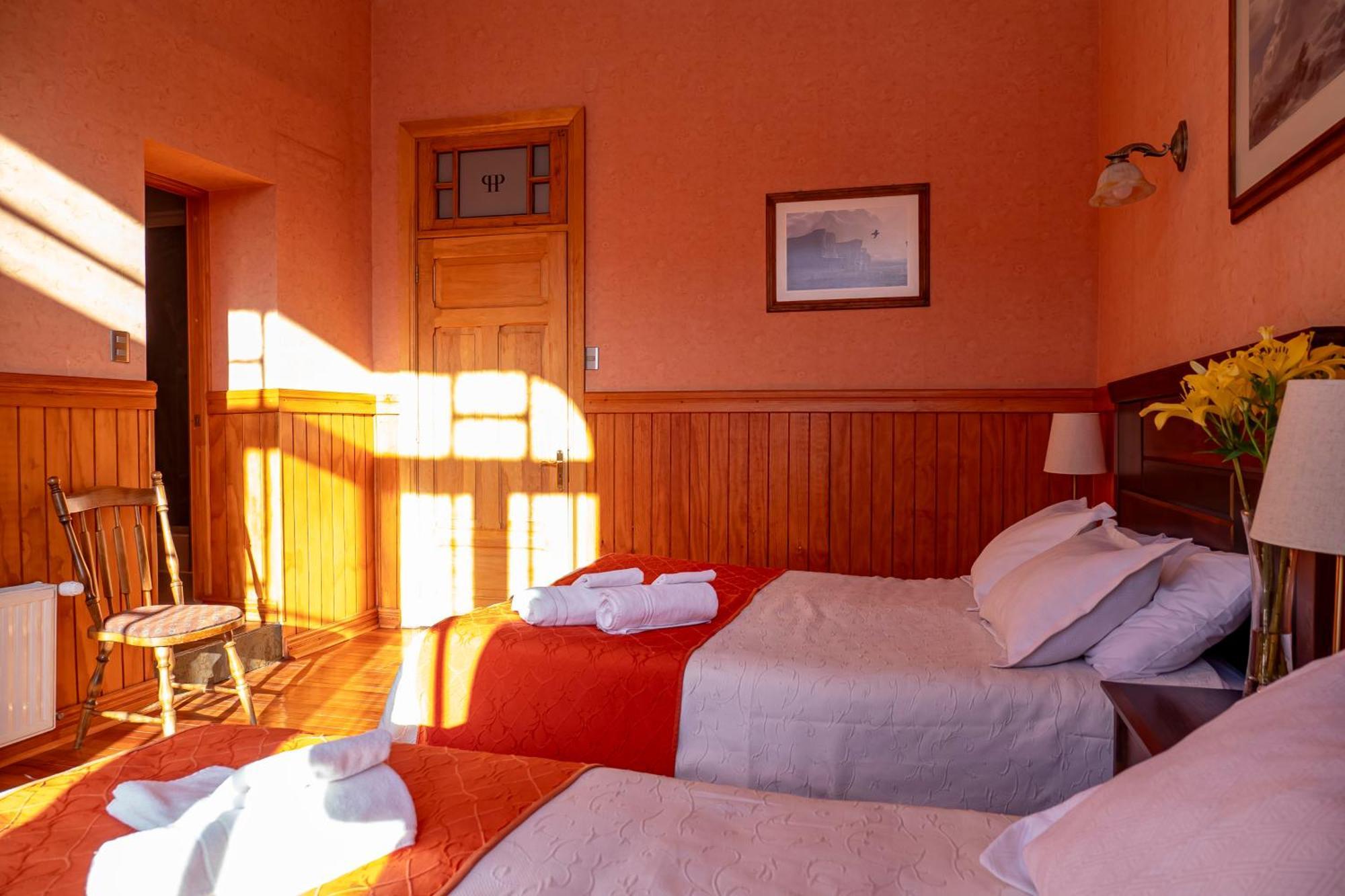Hotel Plaza Punta Arenas Esterno foto